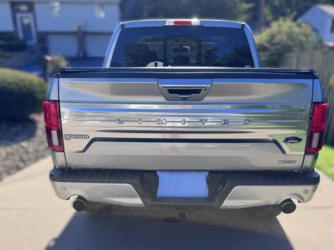 Used 2020 Ford F150 Limited w/ Trailer Tow Package AWD/4WD image 5