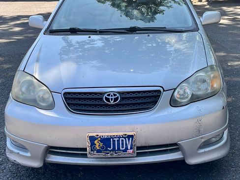 Used 2005 Toyota Corolla S w/ Extra Value Pkg 1 FWD image 2
