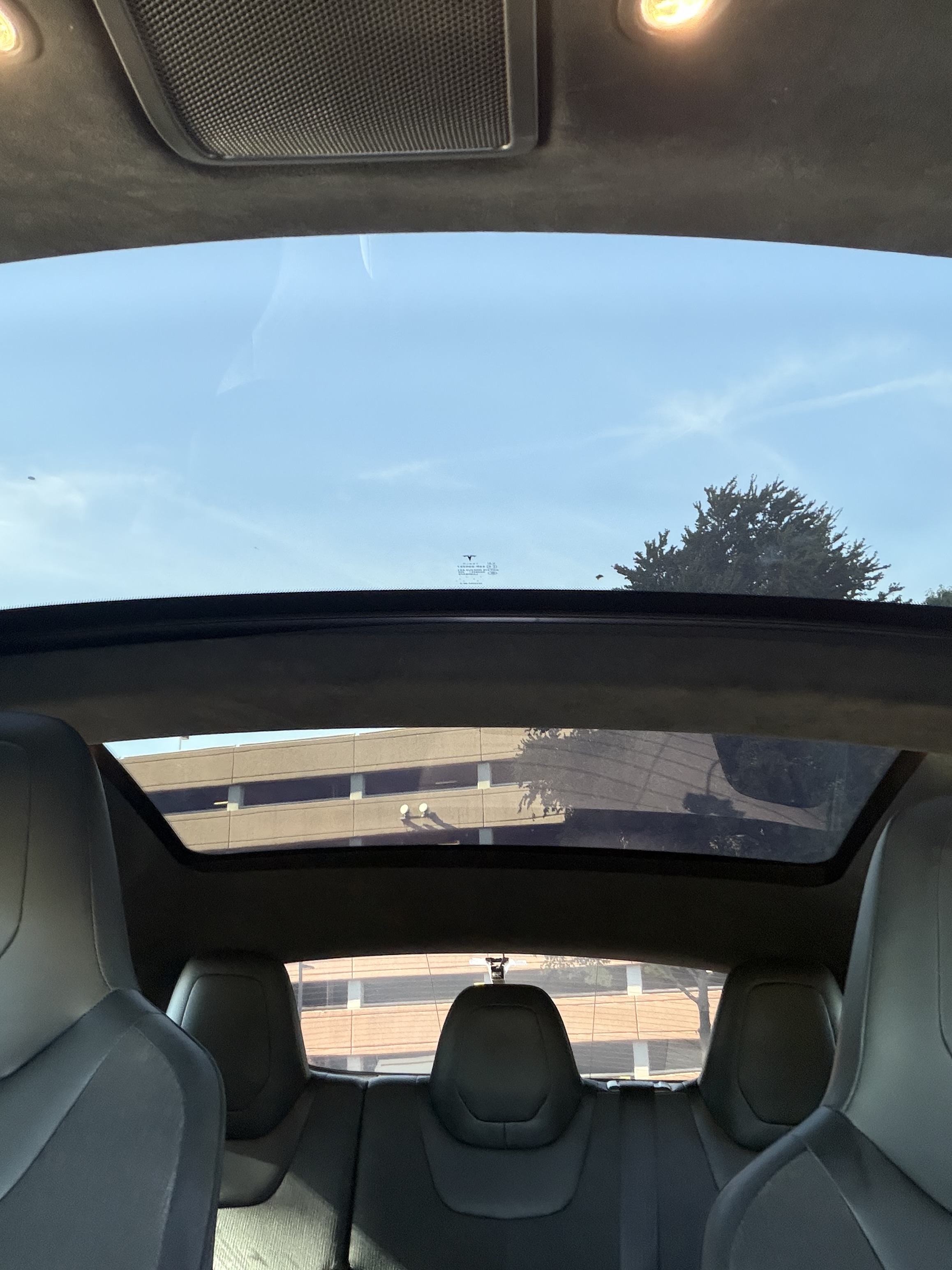 Used 2015 Tesla Model S 85D AWD/4WD image 25