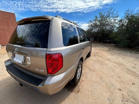 Used 2004 Honda Pilot EX image 5