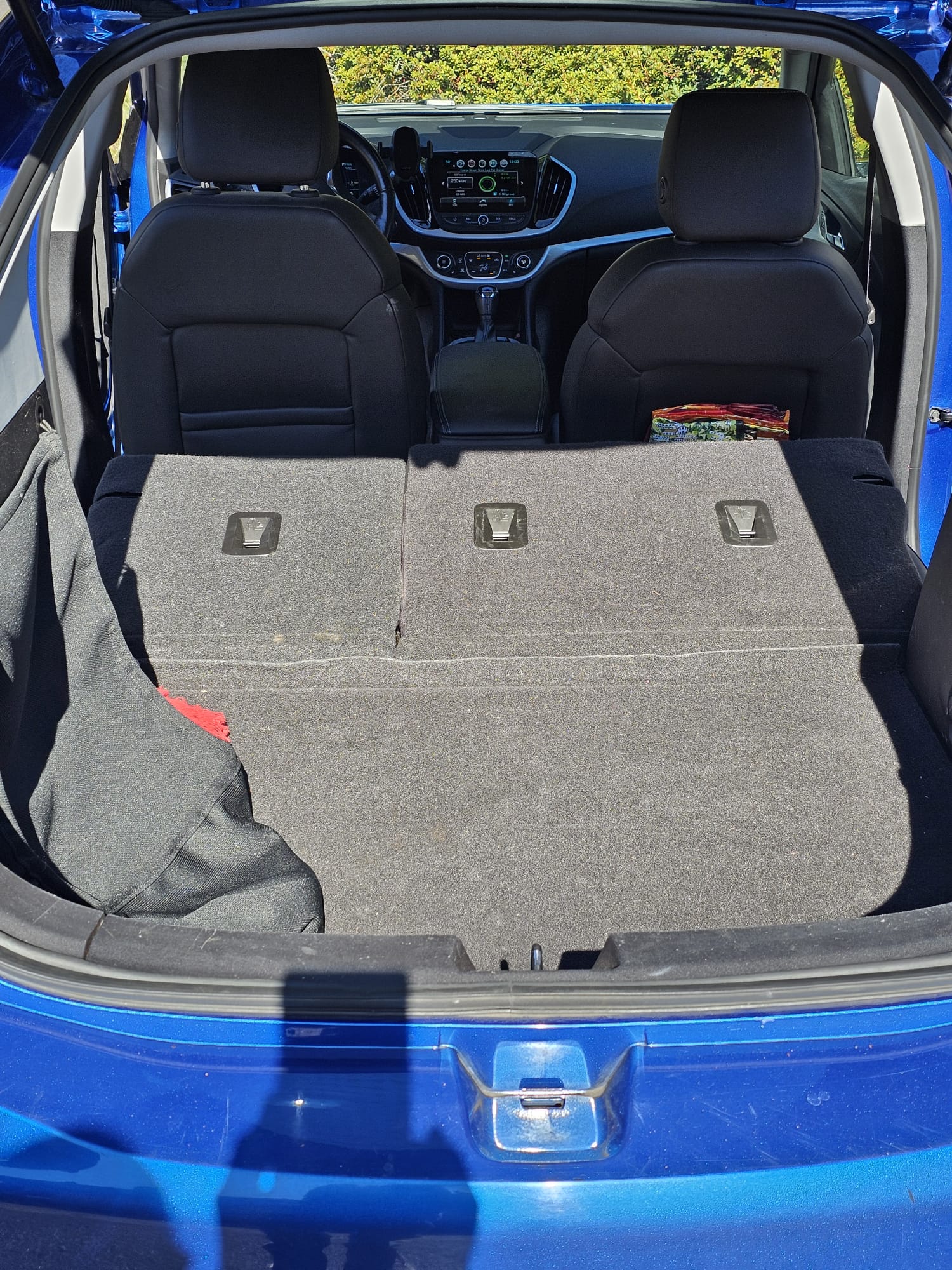 Used 2017 Chevrolet Volt LT w/ Comfort Package FWD image 9