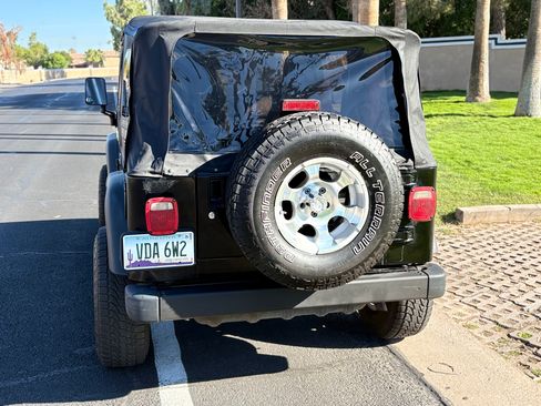 Used 2004 Jeep Wrangler SE w/ Full Face Tire & Wheel Group image 18