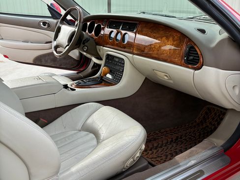 Used 1999 Jaguar XK8 Coupe image 8