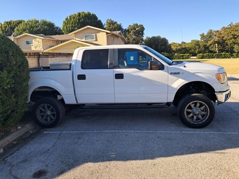 Used 2013 Ford F150 XLT w/ Mid Equipment Group image 5