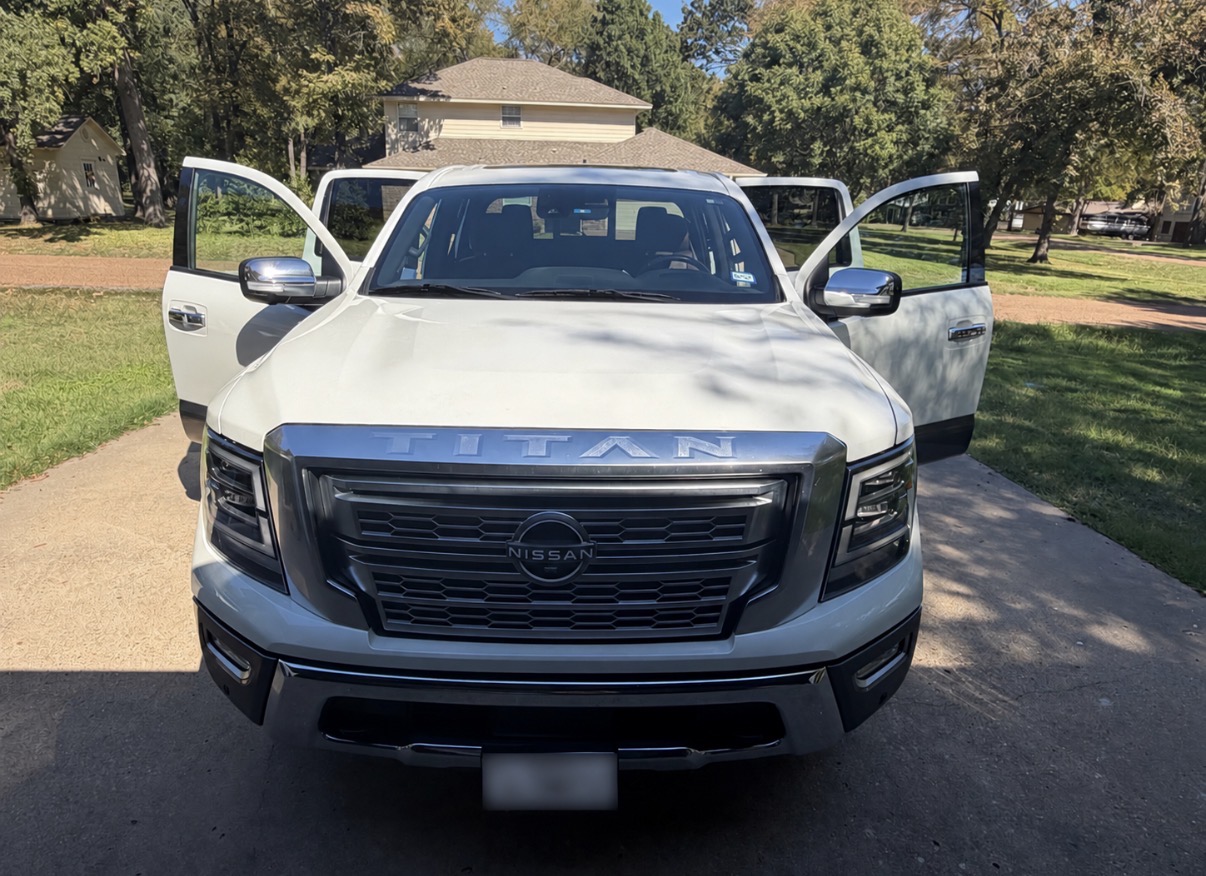 Used 2024 Nissan Titan Platinum Reserve w/ Moonroof Package AWD/4WD image 14