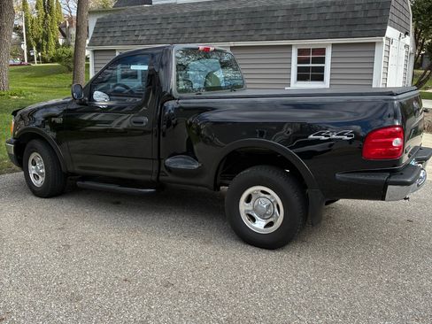 Used 2000 Ford F150 4x4 Regular Cab image 1