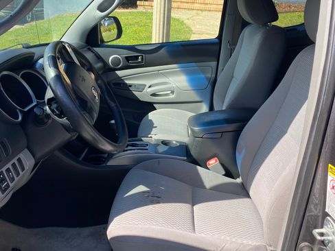 Used 2012 Toyota Tacoma 2WD Access Cab w/ SR5 Pkg image 18