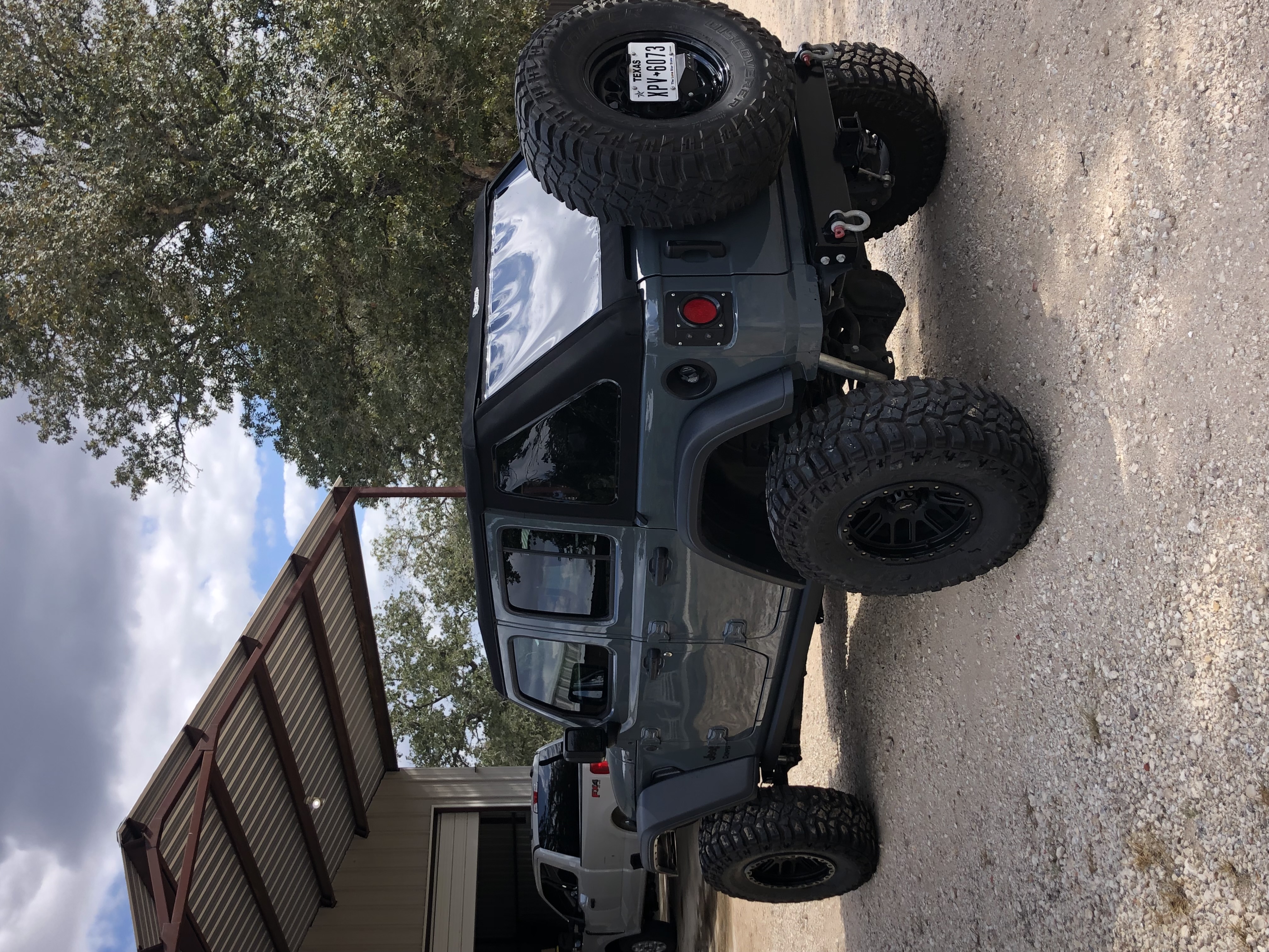 Used 2025 Jeep Wrangler Unlimited Sport AWD/4WD image 2