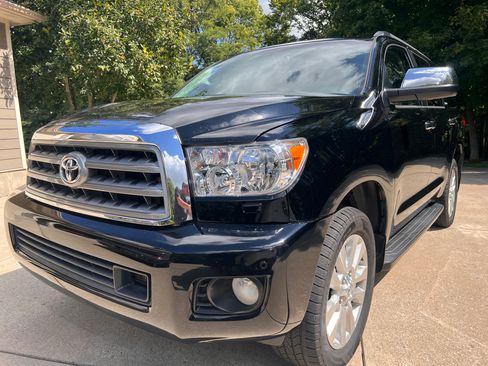 Used 2013 Toyota Sequoia Platinum AWD/4WD image 1