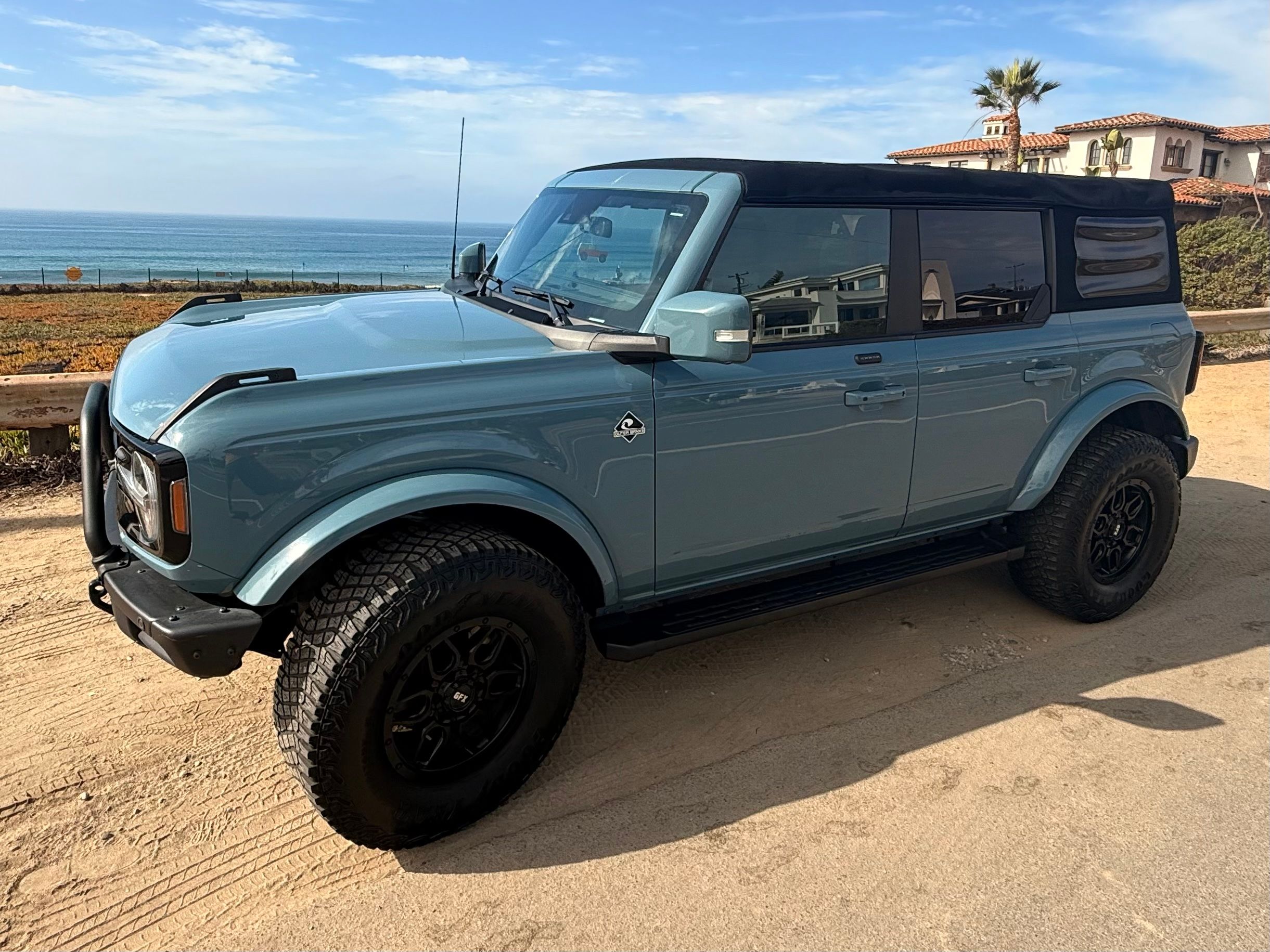 Used 2021 Ford Bronco Outer Banks AWD/4WD image 1