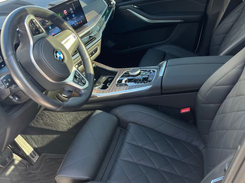 Used 2024 BMW X7 xDrive40i w/ M Sport Package image 6