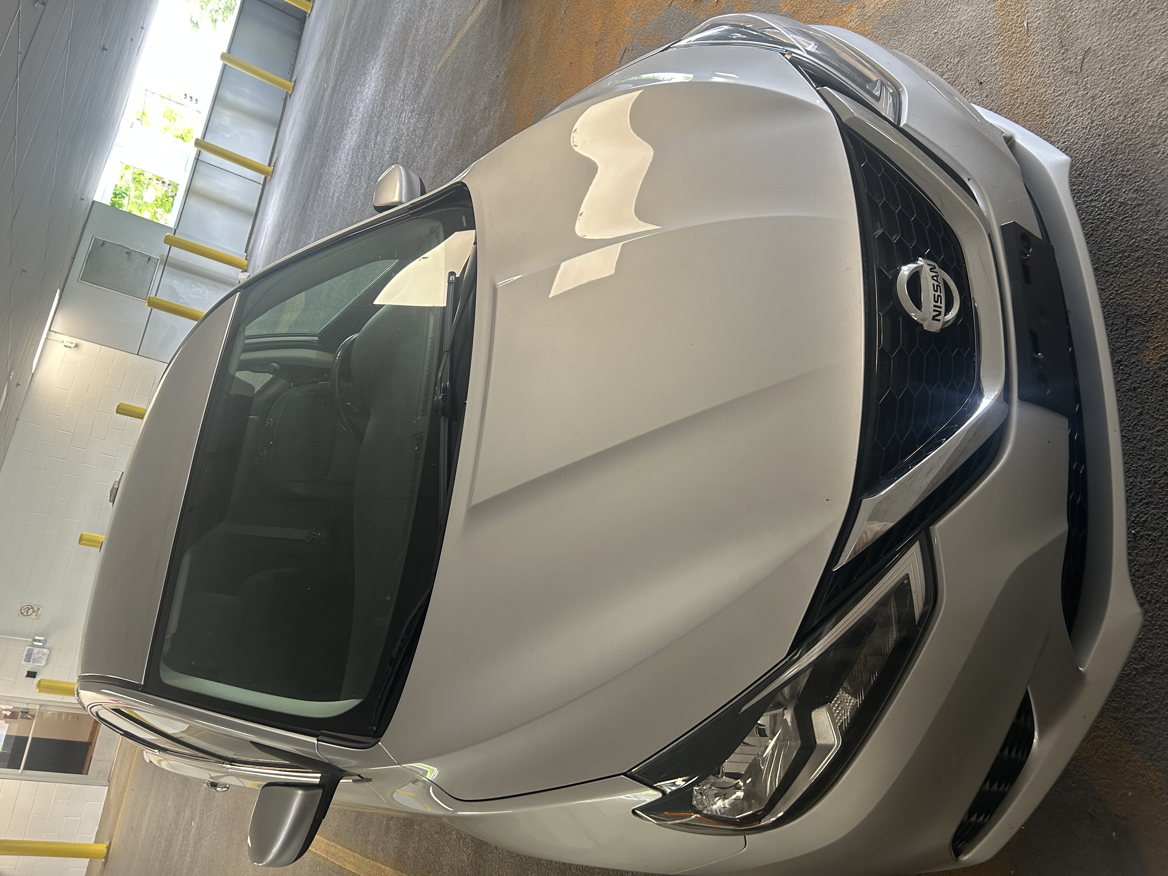 Used 2019 Nissan Sentra SV FWD image 1