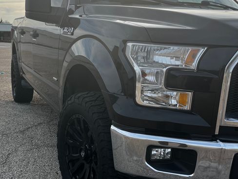 Used 2017 Ford F150 XLT image 15