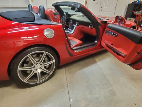 Used 2012 Mercedes-Benz SLS AMG AMG Convertible 2D image 5
