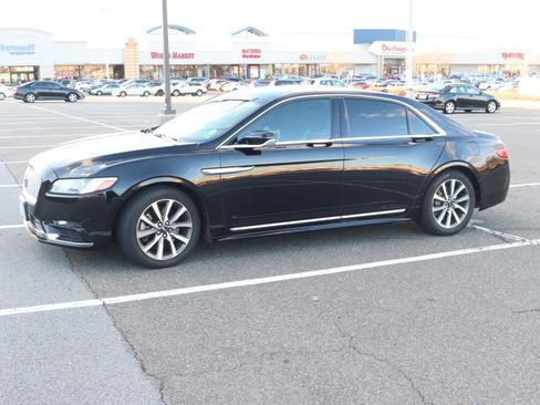 Used 2019 Lincoln Continental w/ Equipment Group 500A image 26