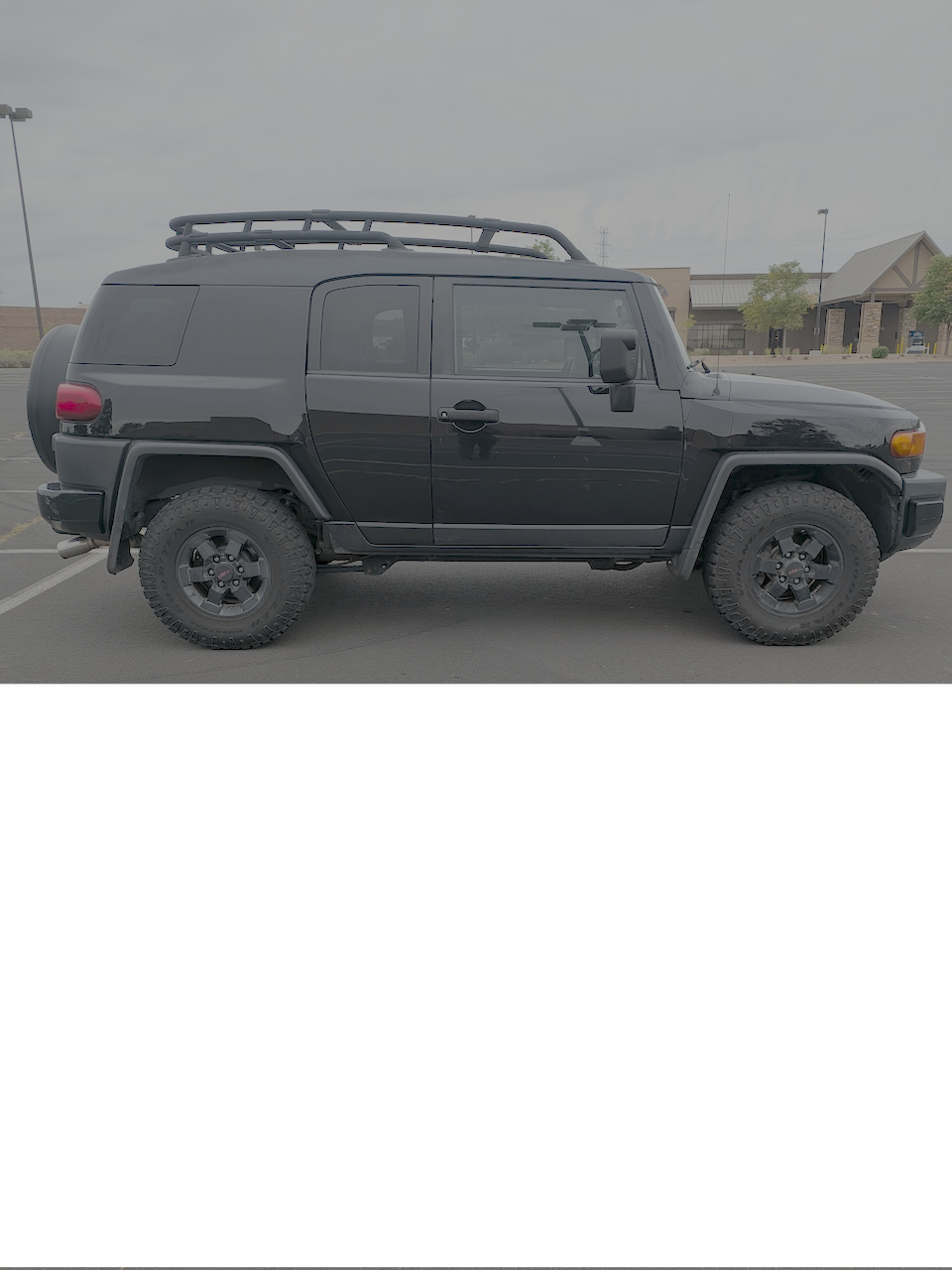 Used 2008 Toyota FJ Cruiser 4WD w/ Upgrade Pkg 2 image 2