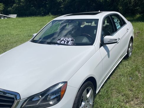 Used 2014 Mercedes-Benz E 350 4MATIC Sedan image 4