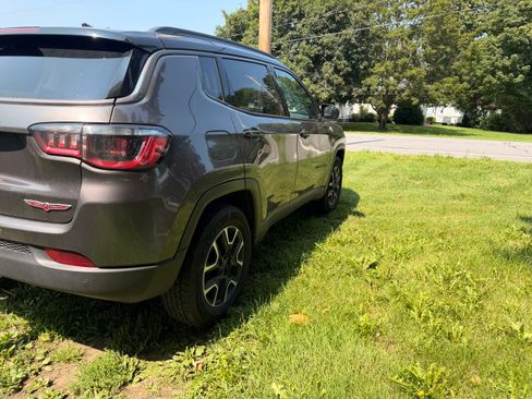 Used 2021 Jeep Compass Trailhawk AWD/4WD image 4