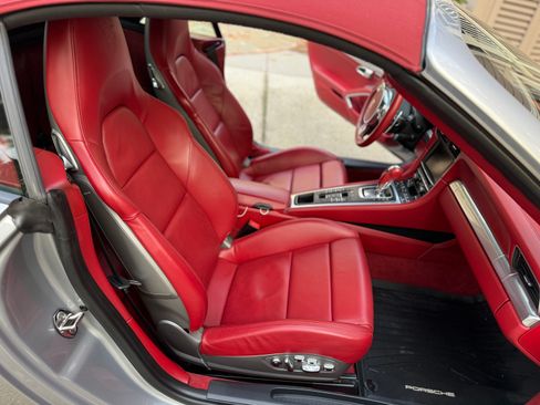 Used 2012 Porsche 911 Carrera S image 11