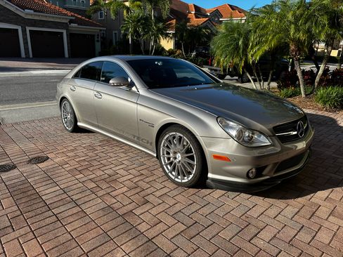 Used 2006 Mercedes-Benz CLS 55 AMG image 1
