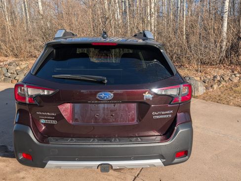 Used 2024 Subaru Outback Touring XT image 9