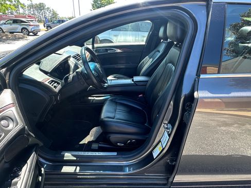 Used 2017 Lincoln MKZ Reserve w/ Climate Package AWD/4WD image 8
