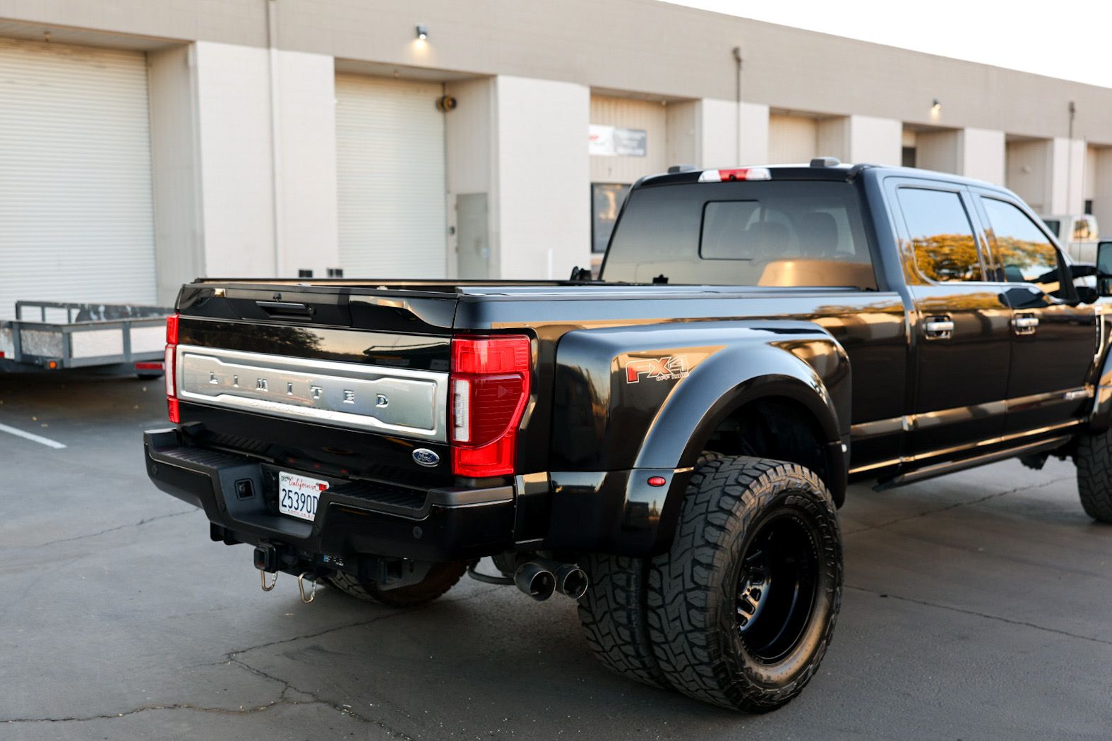Used 2021 Ford F450 Limited w/ FX4 Off-Road Package AWD/4WD image 8