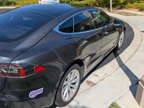 Used 2018 Tesla Model S 75D image 5