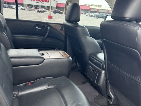 Used 2021 Nissan Armada SL w/ Captain's Chairs Package image 11