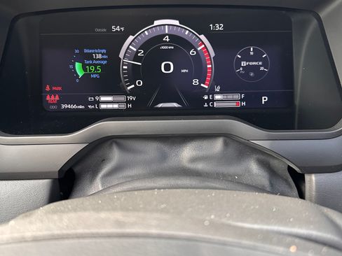 Used 2023 Toyota Tundra Platinum image 28