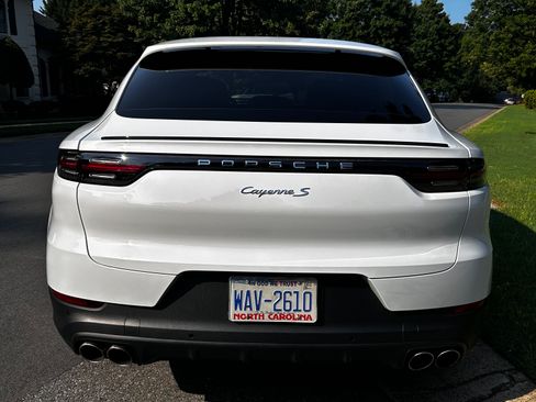 Used 2020 Porsche Cayenne S AWD/4WD image 20
