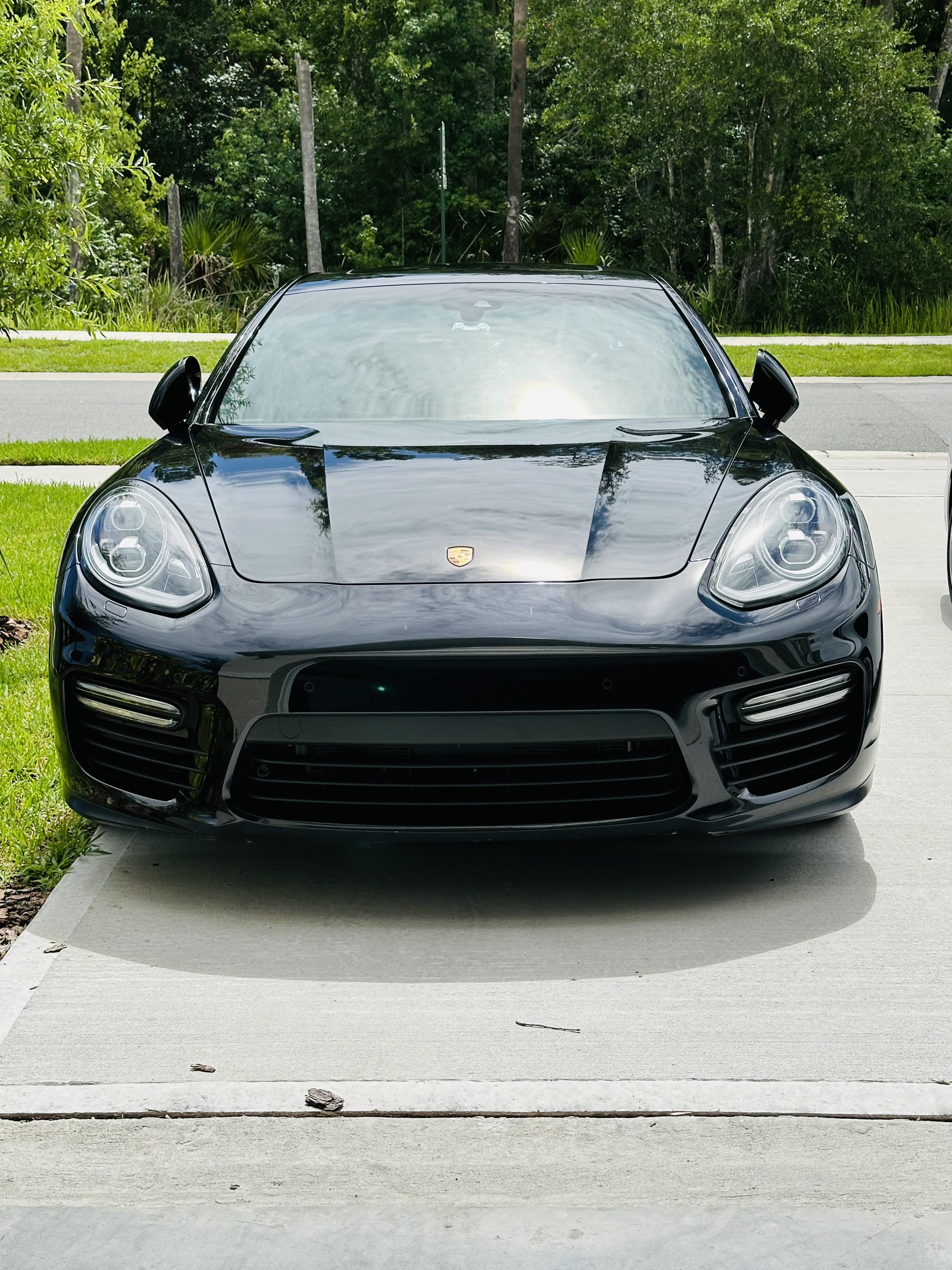 Used 2015 Porsche Panamera GTS AWD/4WD image 2