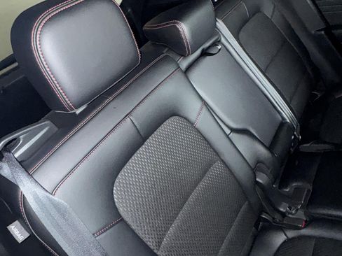 Used 2025 Ford Escape ST-Line w/ Equipment Group 301A FWD image 4