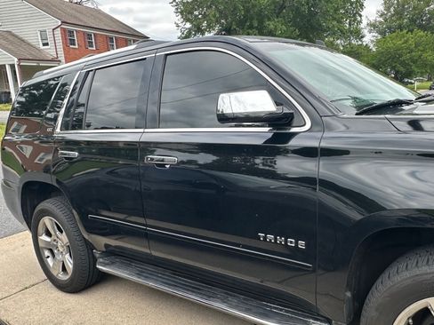 Used 2015 Chevrolet Tahoe LTZ AWD/4WD image 8