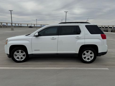 Used 2012 GMC Terrain SLT w/ Cargo Package image 8
