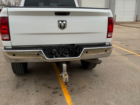 Used 2018 RAM 2500 SLT image 6