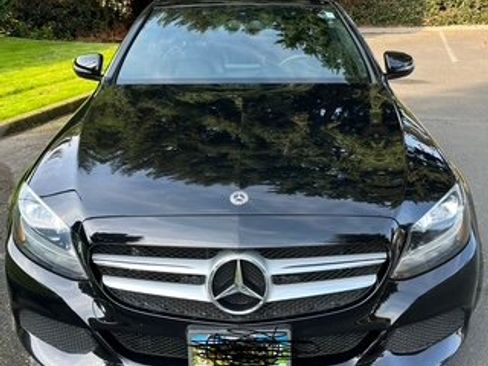 Used 2018 Mercedes-Benz C 300 Sedan image 7