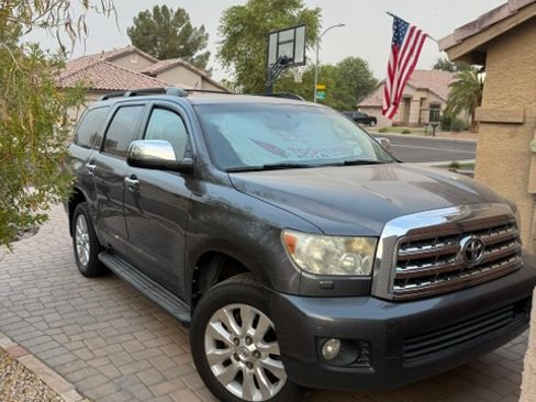 Used 2015 Toyota Sequoia Platinum RWD image 7