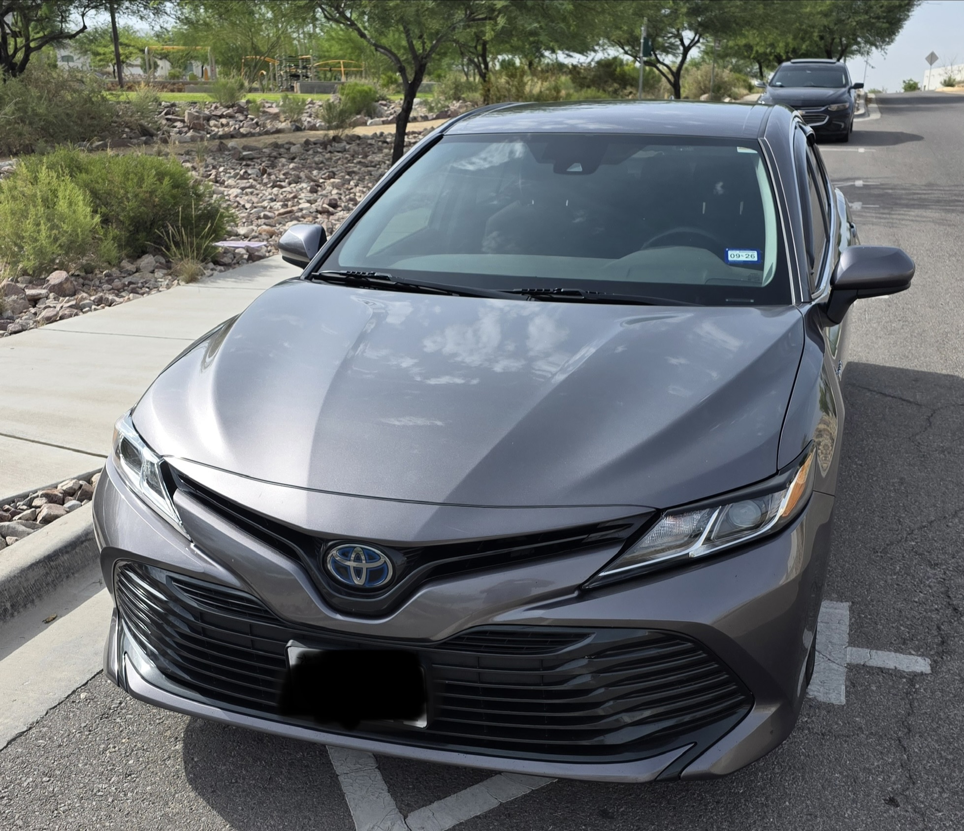 Used 2020 Toyota Camry LE w/ Carpet Mat Package FWD image 2