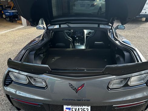 Used 2015 Chevrolet Corvette Z06 w/ 3LZ Preferred Equipment Group image 14