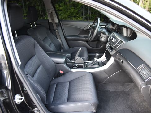 Used 2014 Honda Accord Sport image 12