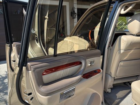 Used 2001 Lexus LX 470 470 Sport Utility 4D image 16