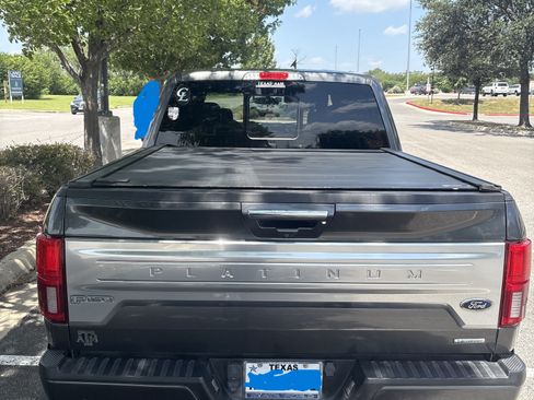 Used 2019 Ford F150 Platinum RWD image 10