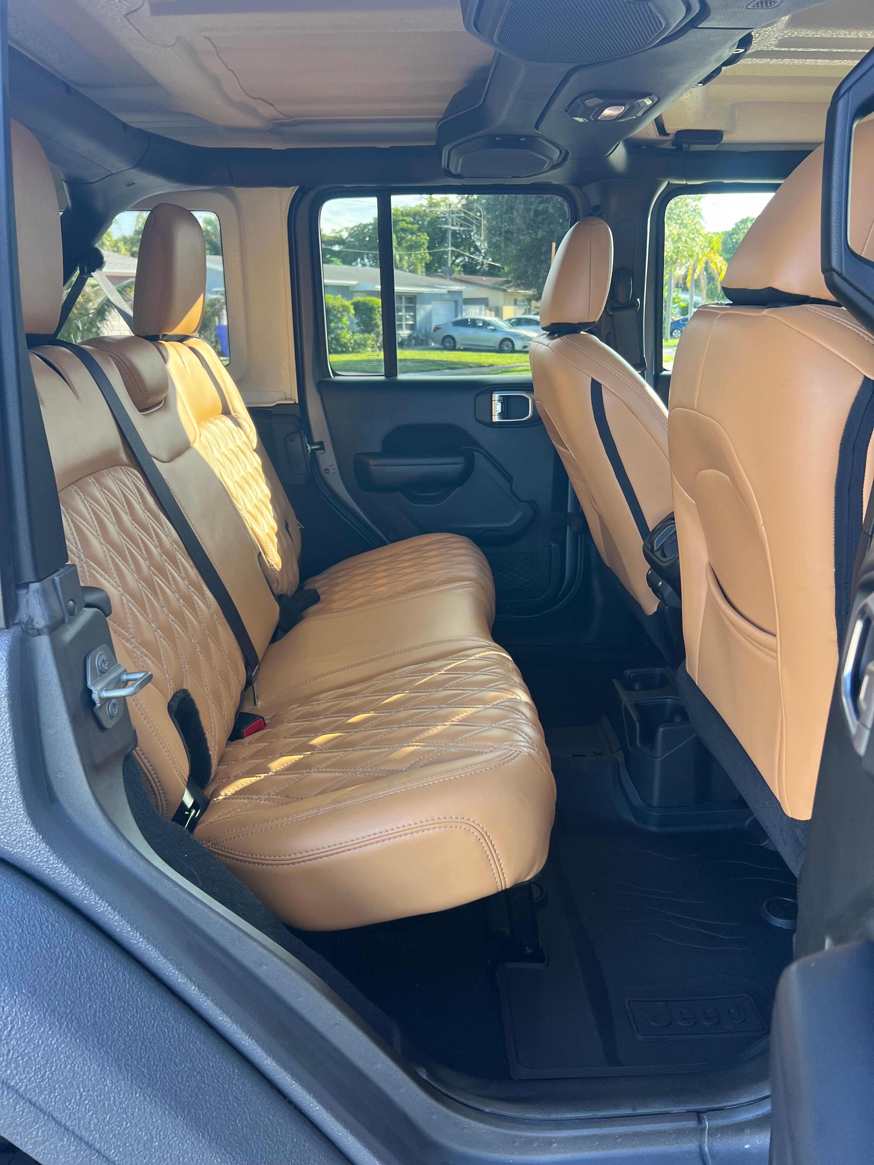 Used 2018 Jeep Wrangler Unlimited Sport S AWD/4WD image 9