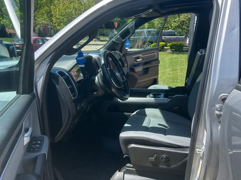 Used 2022 RAM 1500 Big Horn image 10