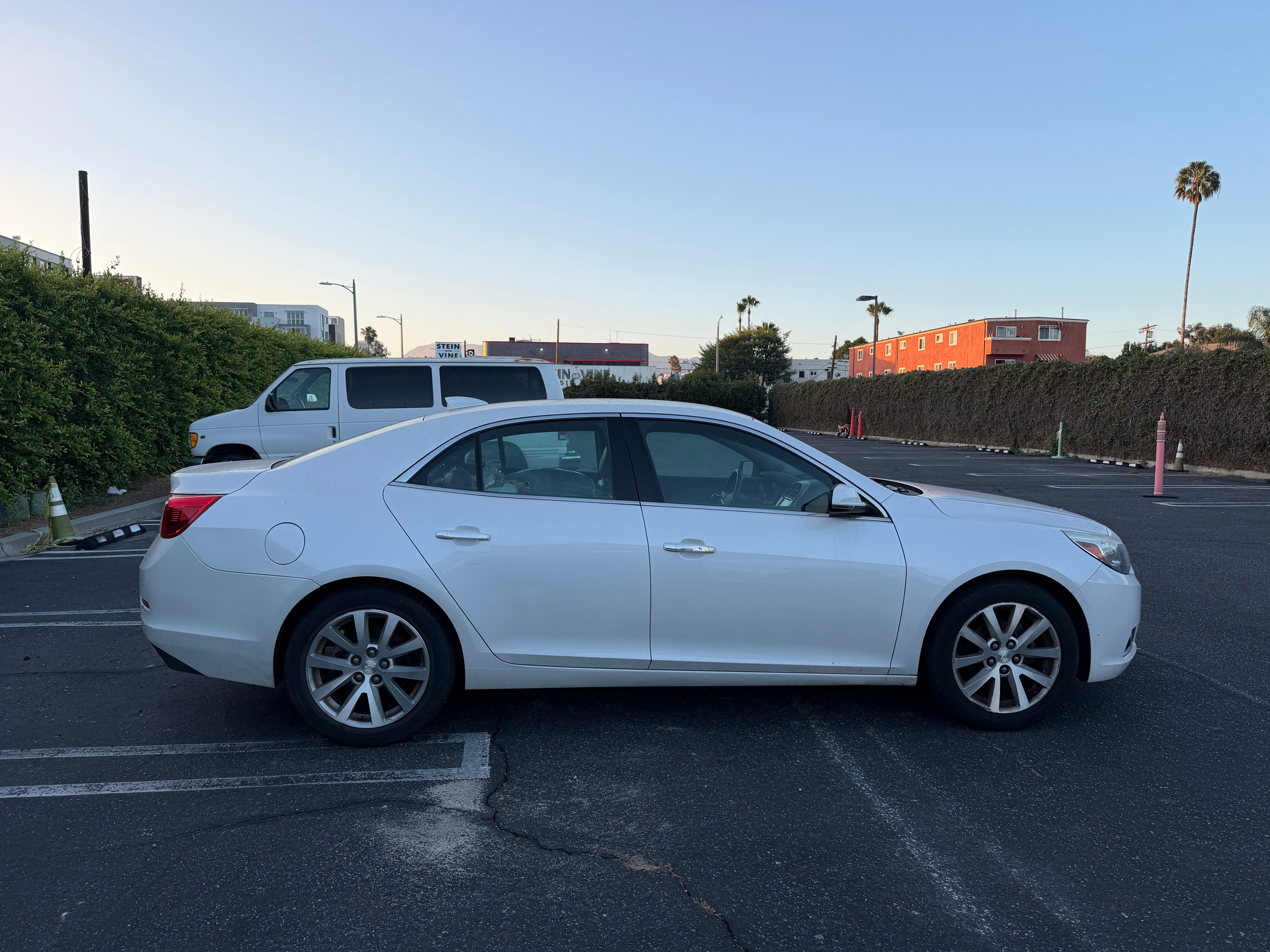 Used 2016 Chevrolet Malibu LTZ FWD image 5