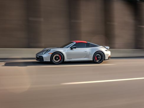 Used 2025 Porsche 911 Targa 4 GTS image 5