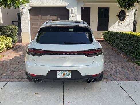 Used 2021 Porsche Macan S image 6