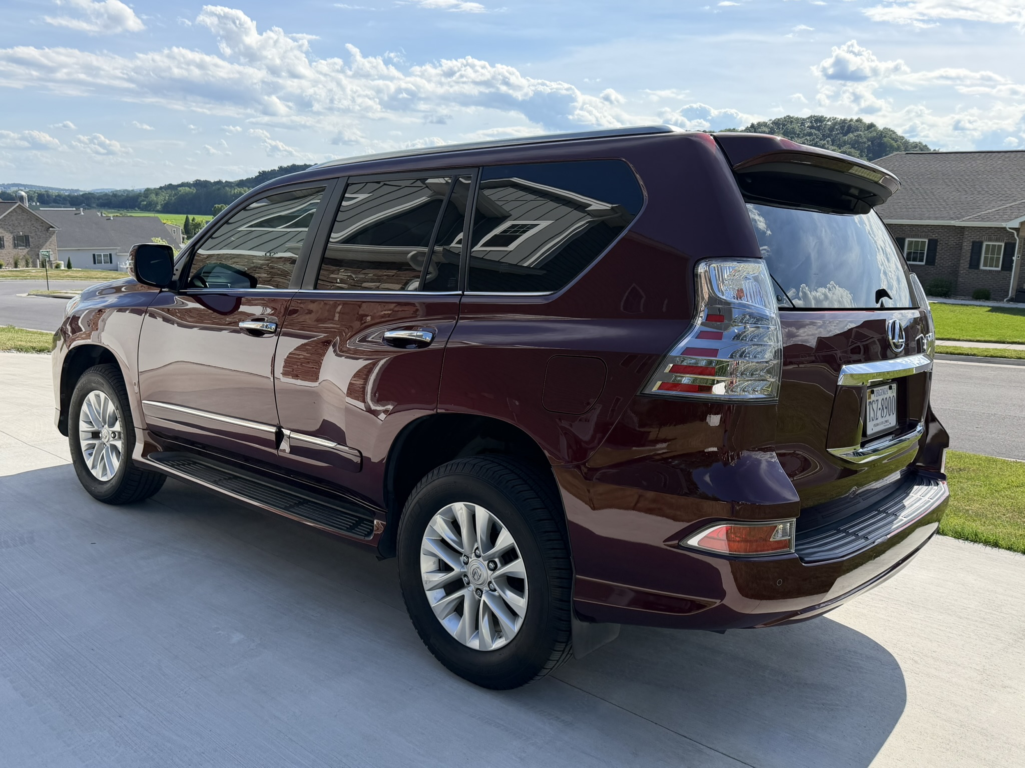 Used 2015 Lexus GX 460 w/ Premium Package AWD/4WD image 9