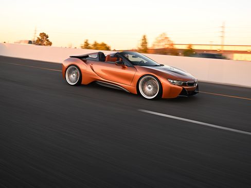 Used 2019 BMW i8 Roadster 2D image 1